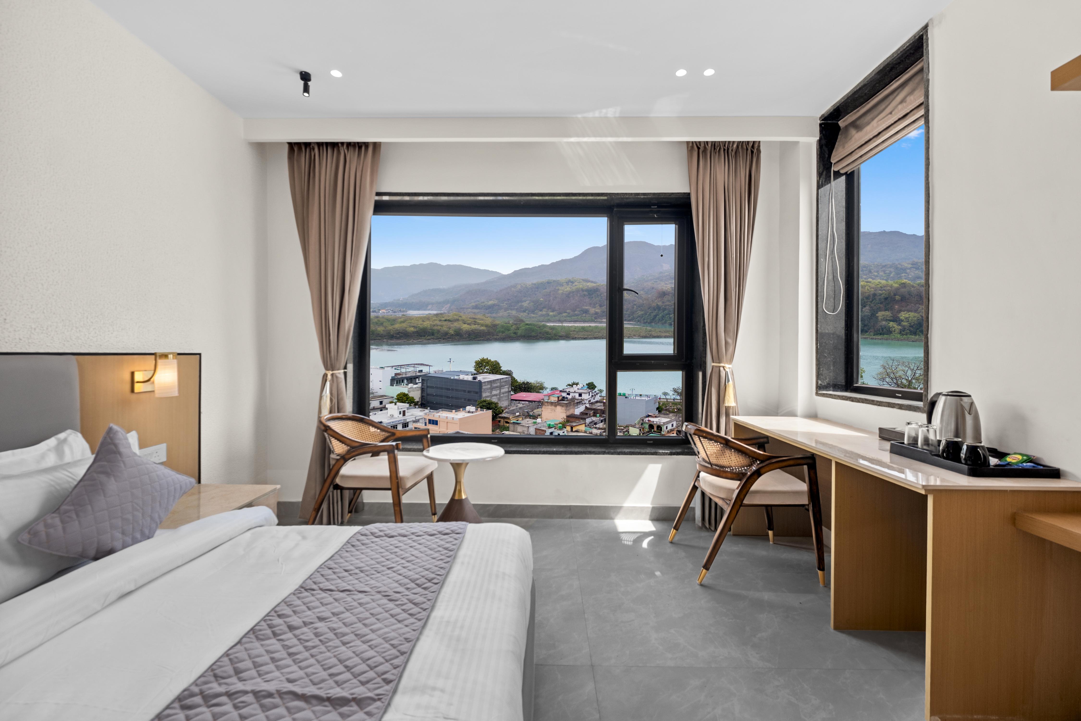 Hotel Himalyan Ganga view - Tap to explore photos