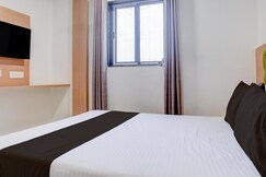 Hotel O Shalom Residency
