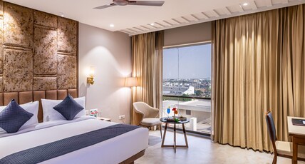 SkkyLight Lords Inn, Nanded Room Type - Deluxe Room