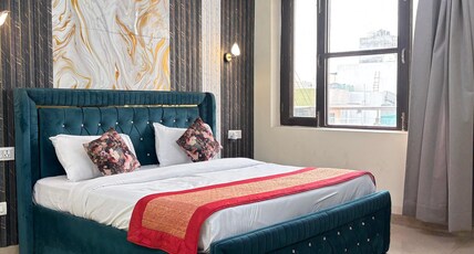 Hotel Divine India Residency Noida-Medanta Super Speciality Hospital Room Type - Deluxe