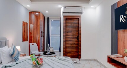 Restin Hotel - Spectrum Mall Road -Sector 101 Room Type - Super Deluxe Room with Balcony Restin Hotel - Spectrum Mall Road -Sector 101 Room Type - Super Deluxe Room with Balcony