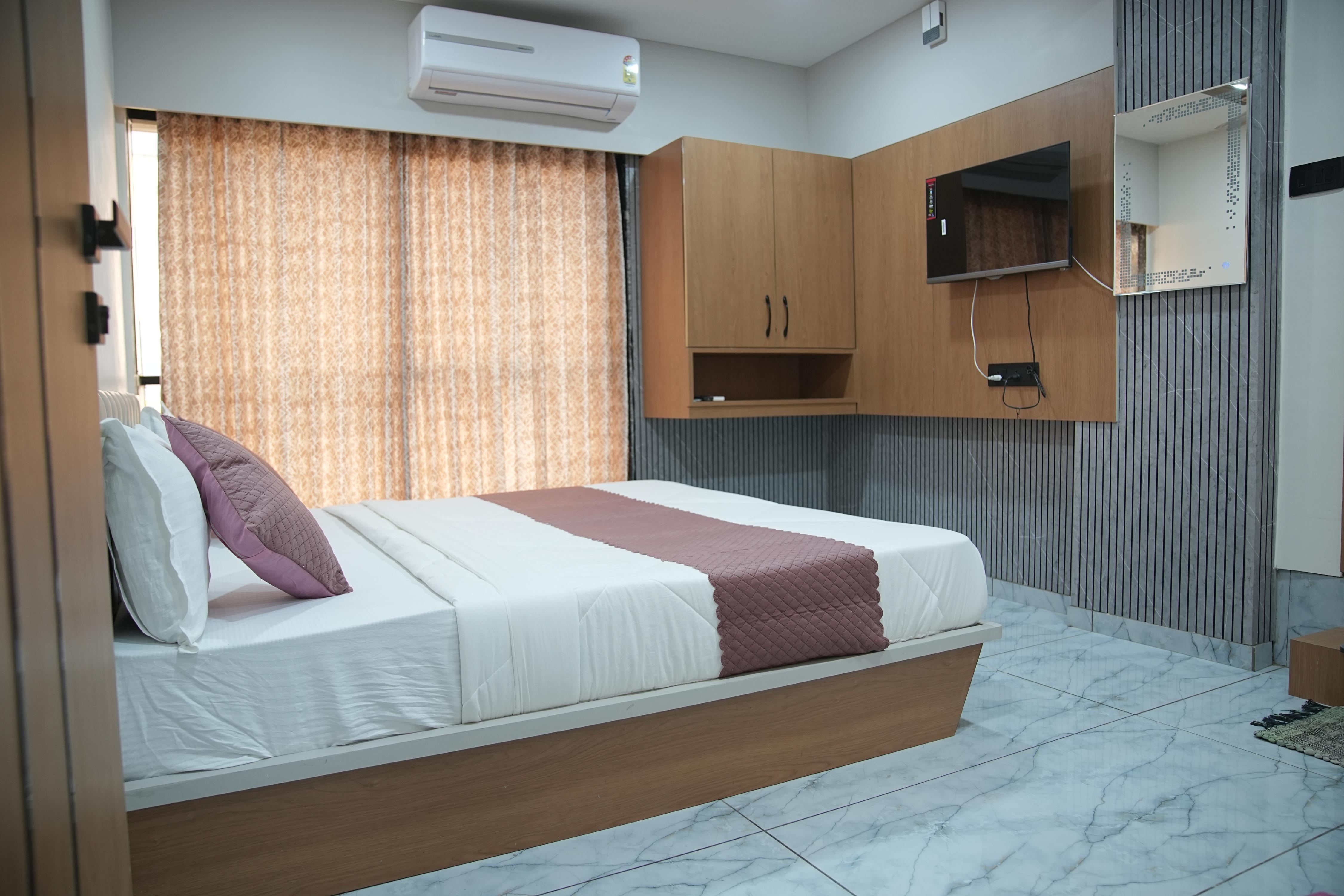 Hotel Harmony Inn Room Type - Double King bed Room