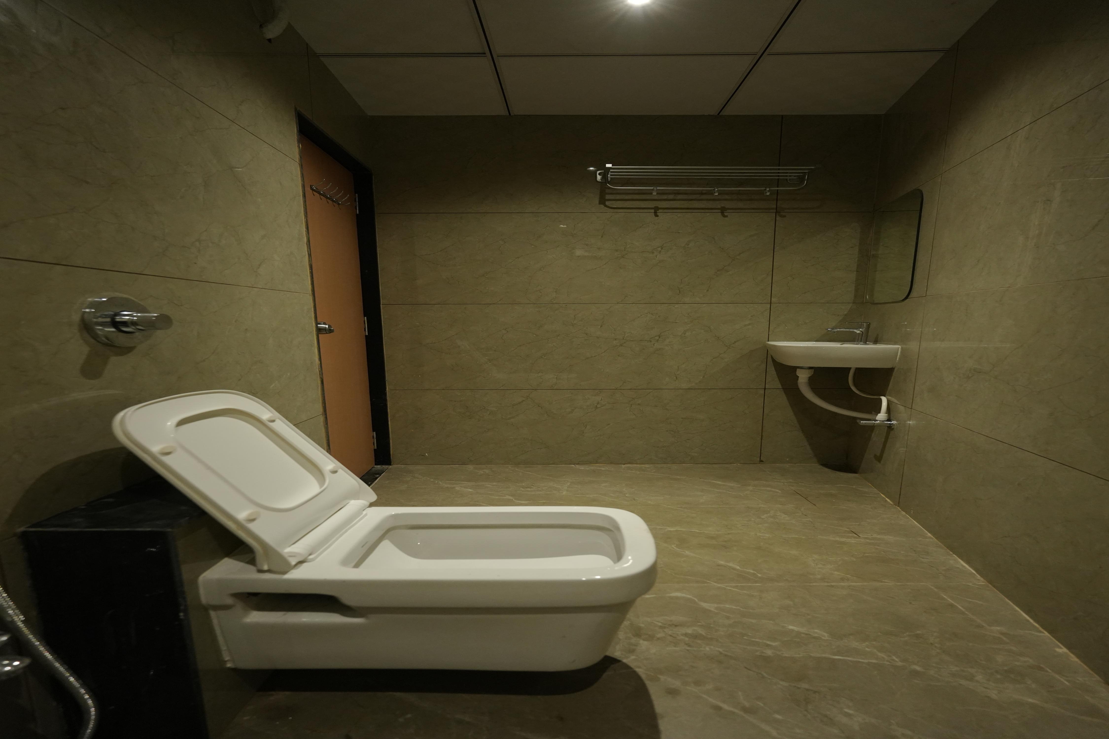 Hotel Rushikesh Inn - Tap to explore photos