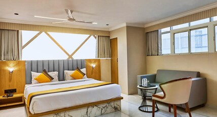 Itsy Hotels Grand CG Room Type - Premium Room Itsy Hotels Grand CG Room Type - Premium Room