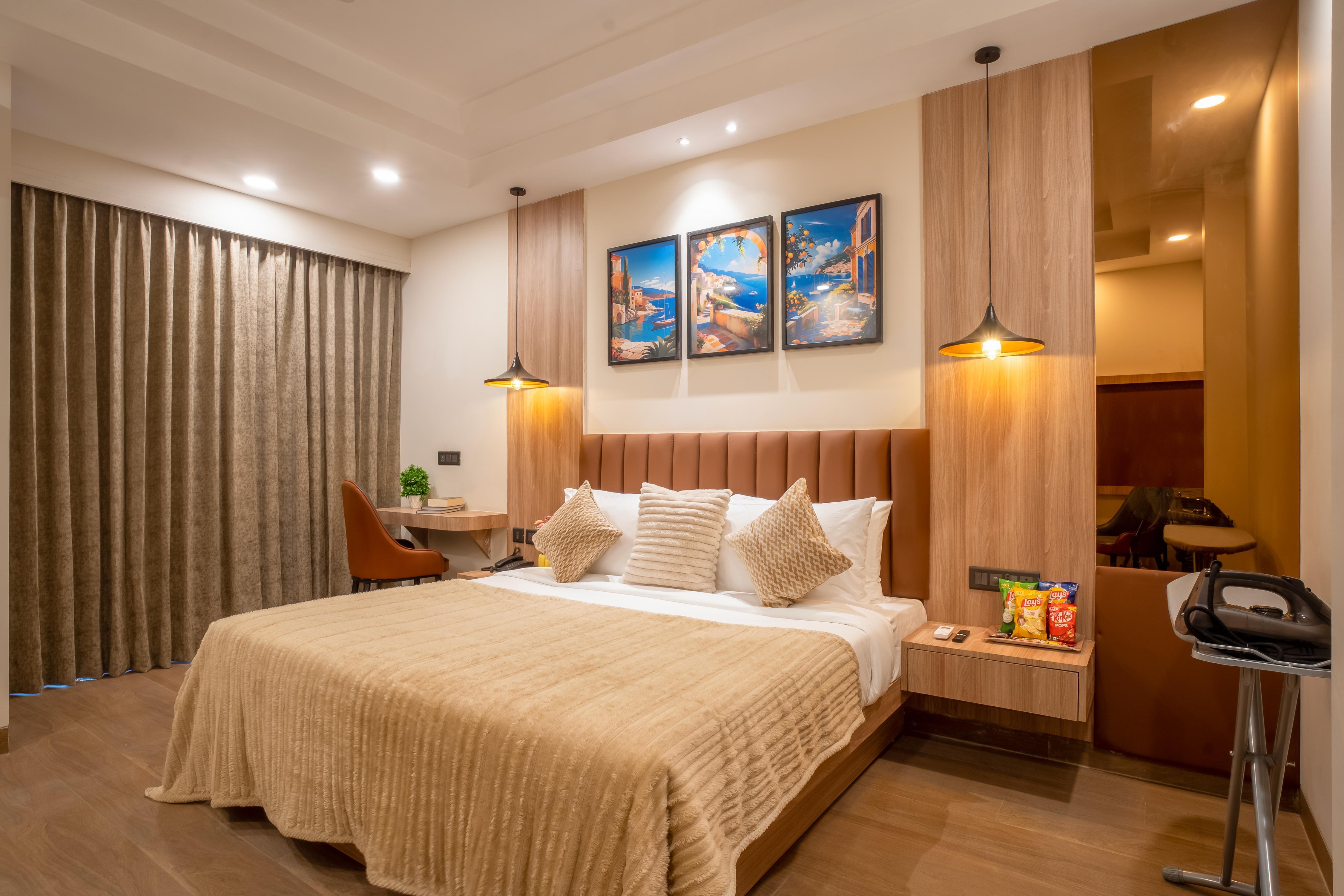 Saltstayz Premier Millenium City Centre Room Type - Superior Room with Private Balcony