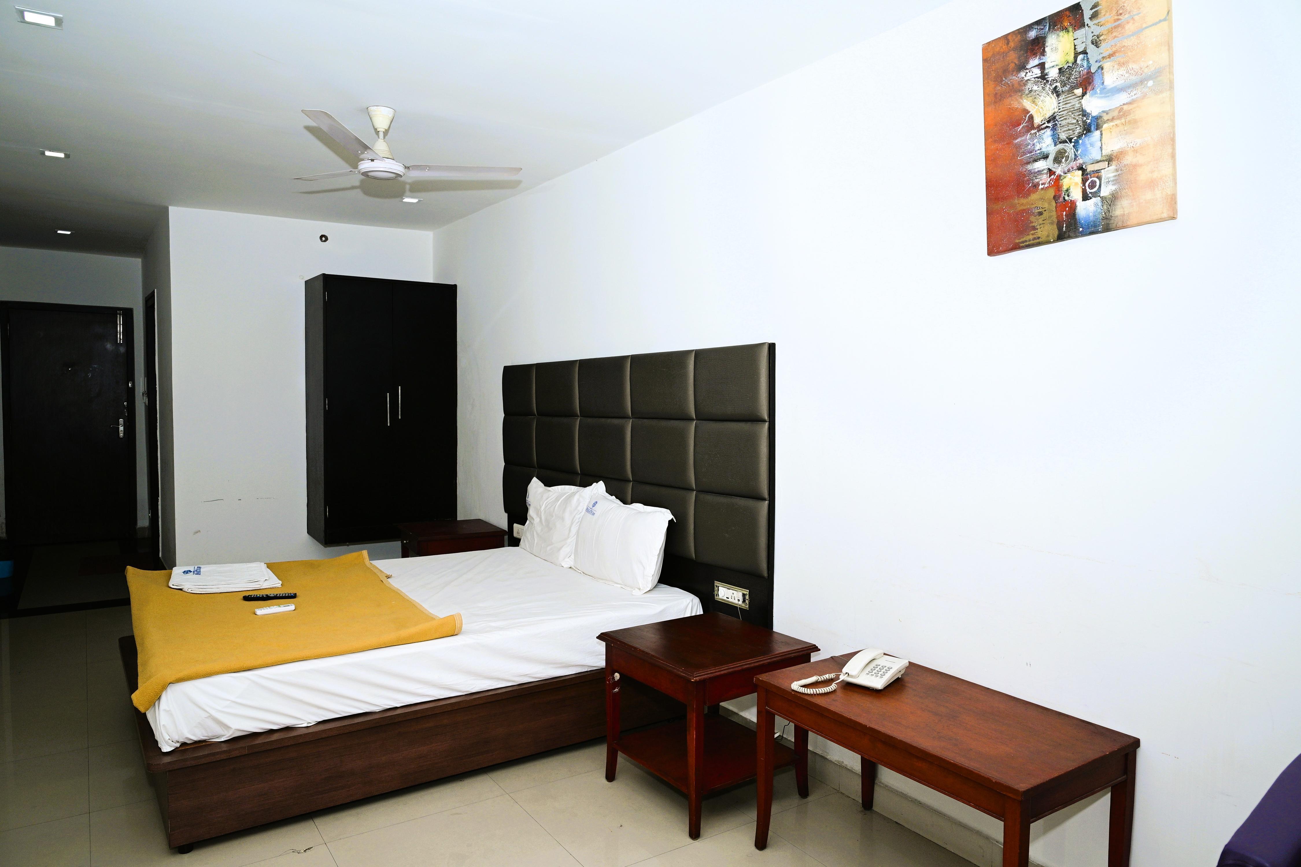 HOTEL SWAGATH INN - Tap to explore photos