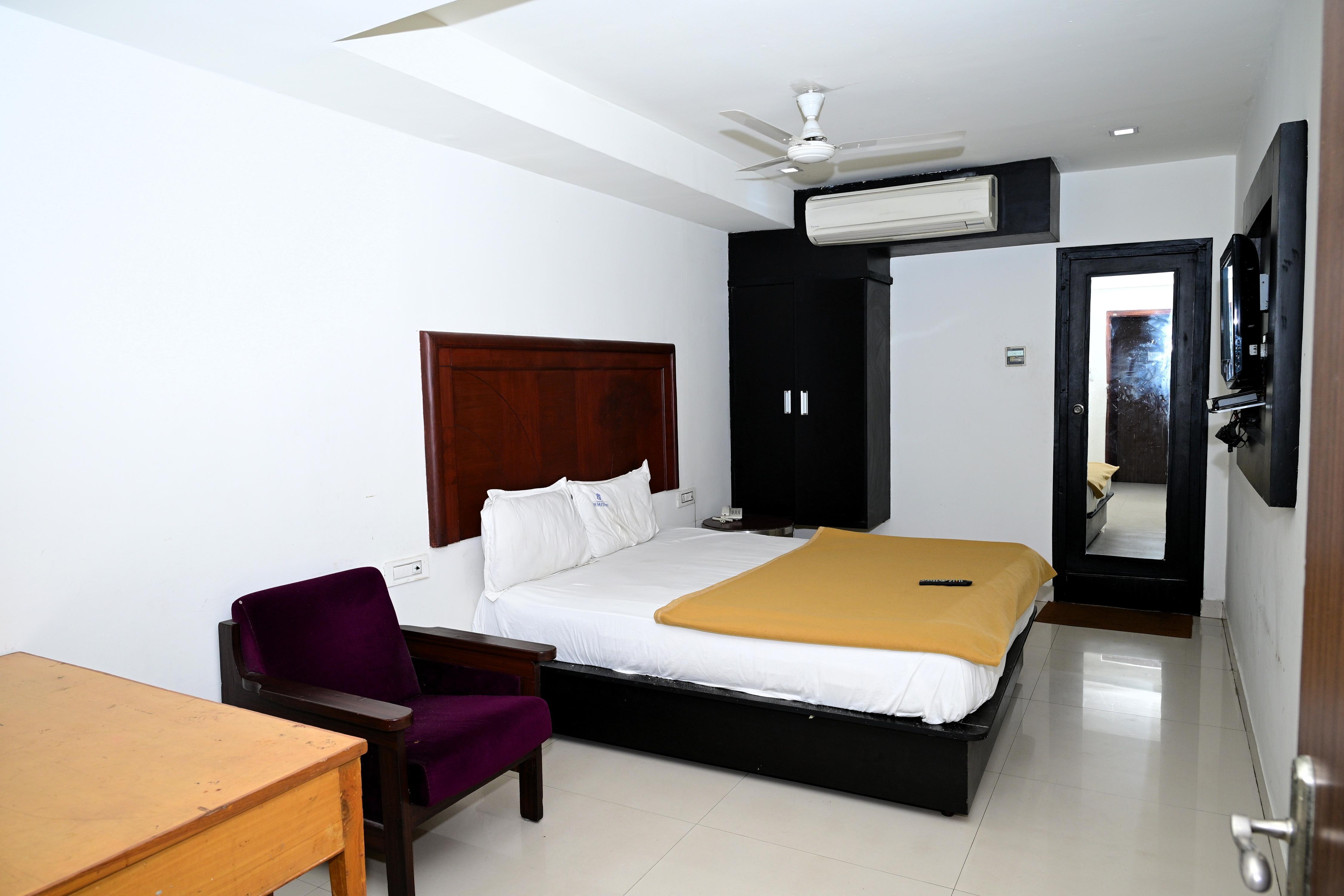 HOTEL SWAGATH INN - Tap to explore photos