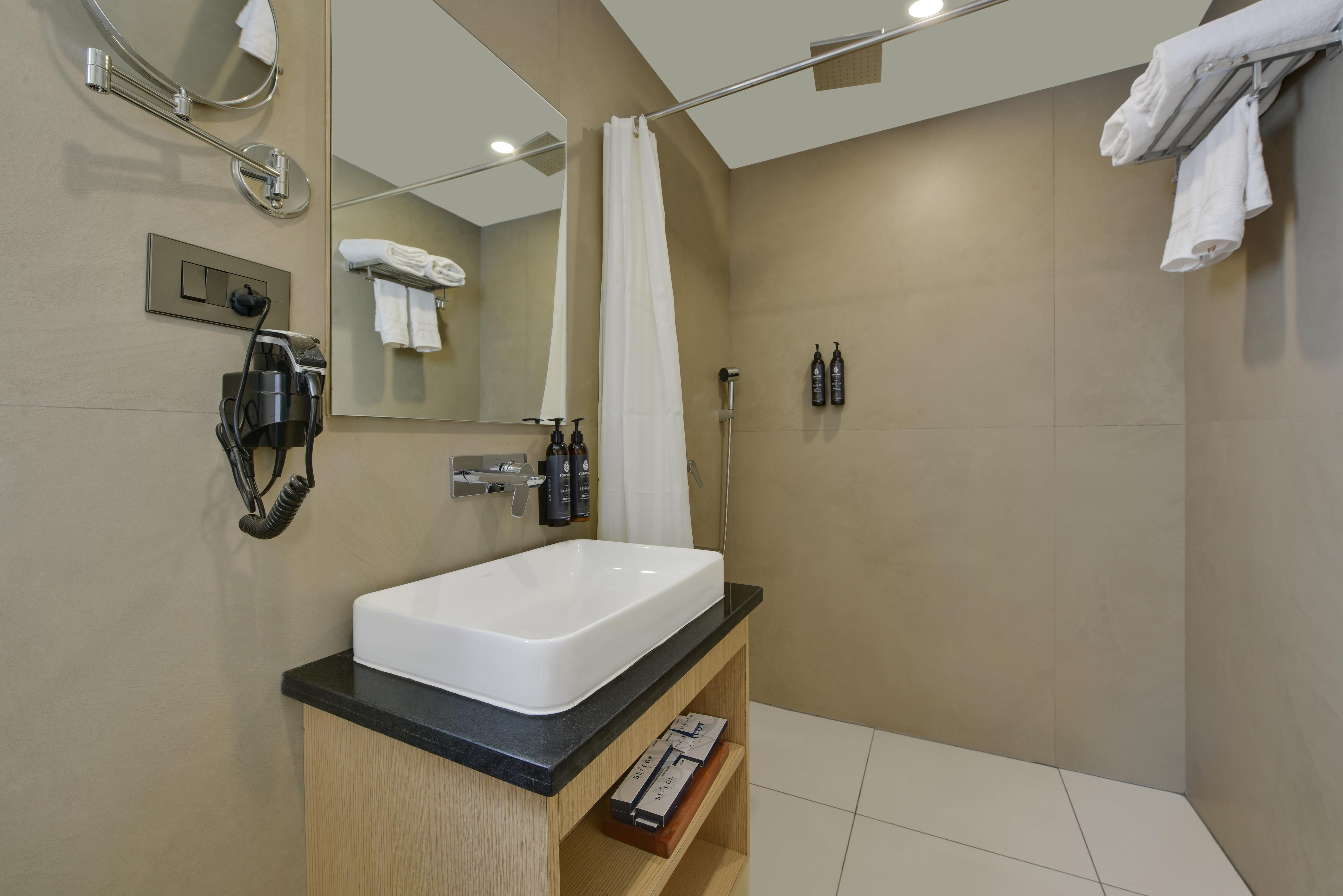 Vaishnavi Beacon Hotel Patna - Tap to explore photos