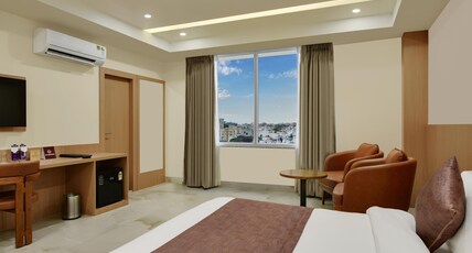 Vaishnavi Beacon Hotel Patna Room Type - Deluxe Room King Vaishnavi Beacon Hotel Patna Room Type - Deluxe Room King