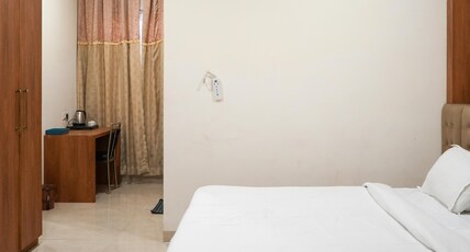 Lotus Resort Room Type - Super Deluxe Room with Double Queen Beds