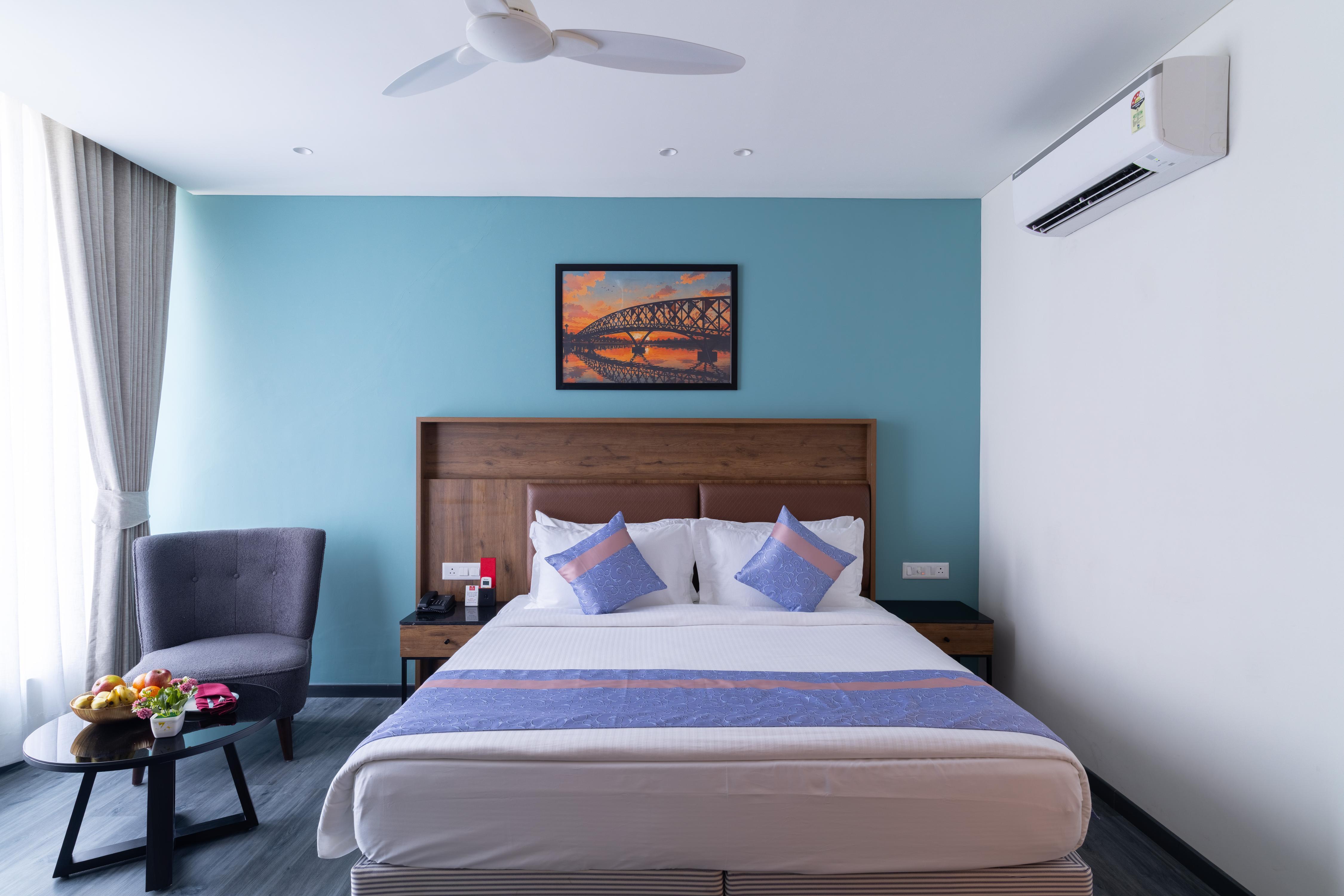 Lords Inn Sanand GIDC Room Type - Deluxe Room