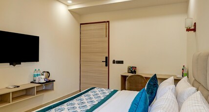Hotel Kairo Premium Delhi Airport Room Type - Deluxe Room