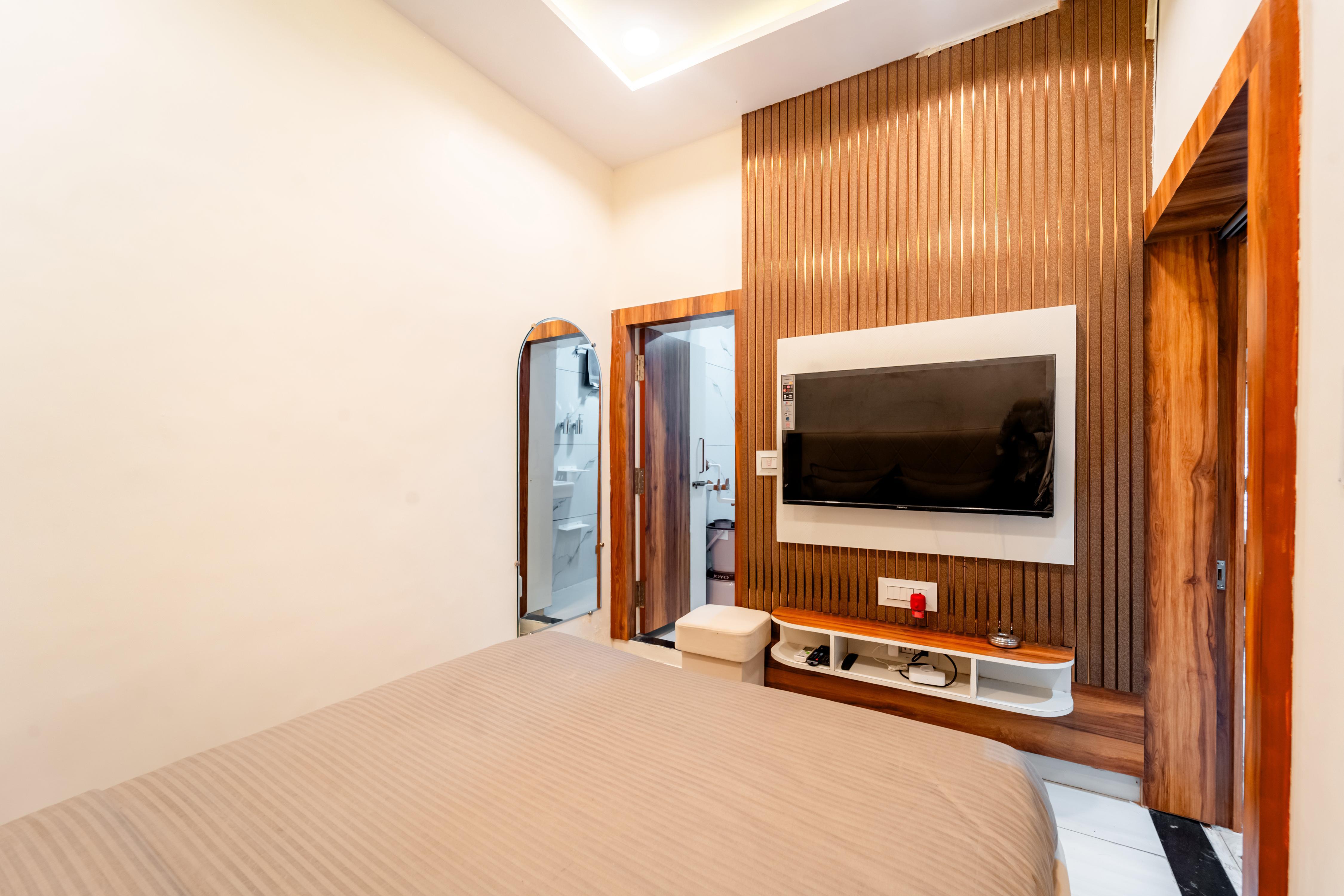 Shiv Kutir 1BR & 2BR Premium Stays - Tap to explore photos
