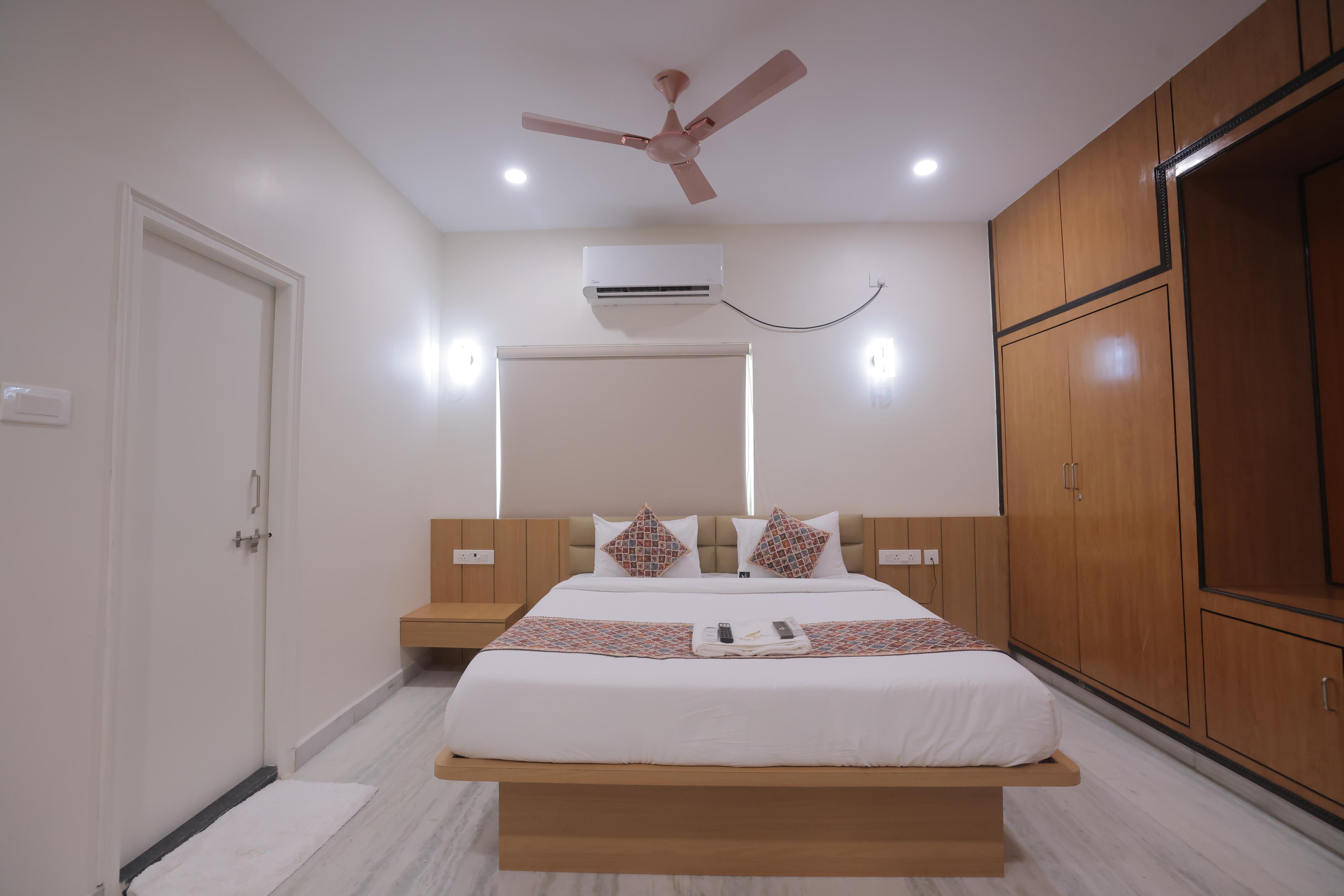 The Itihas Business Hotel Hitech City - Tap to explore photos