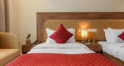 Hotel Tranquil Room Type - Executive Room with Twin Bed & City View