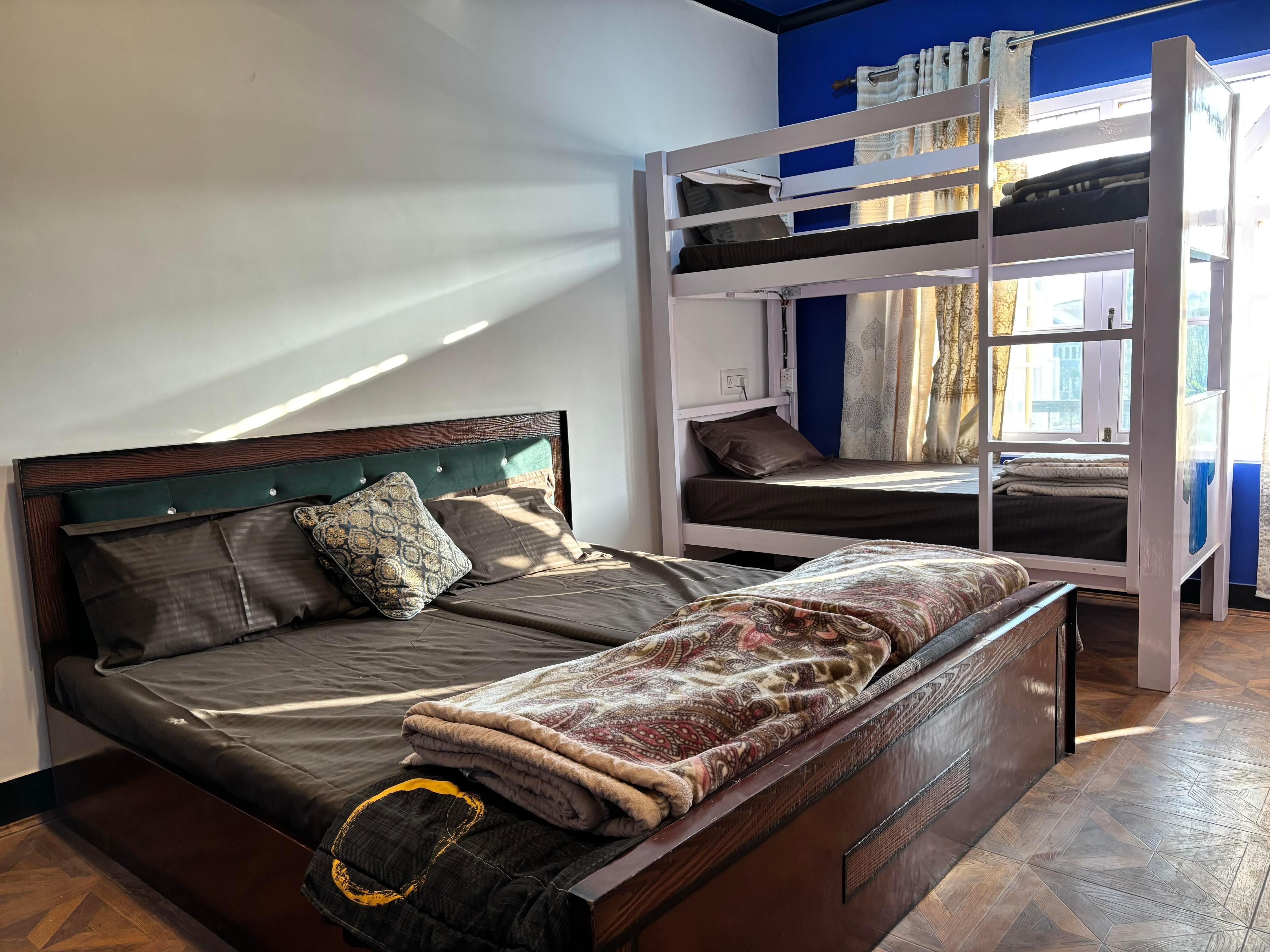 Address of Hostel Arena & Cafe