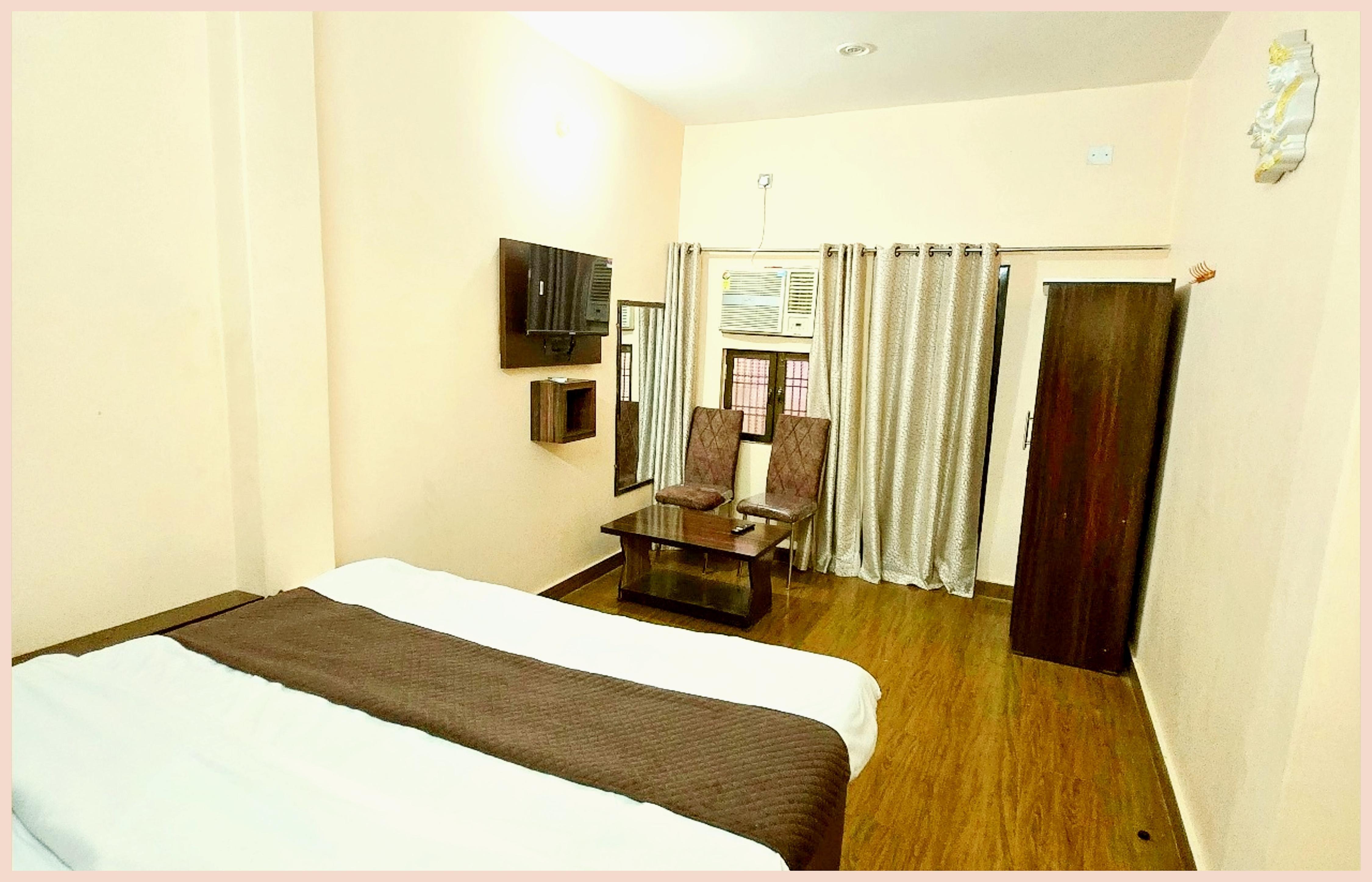 Kashika Paying Guest House