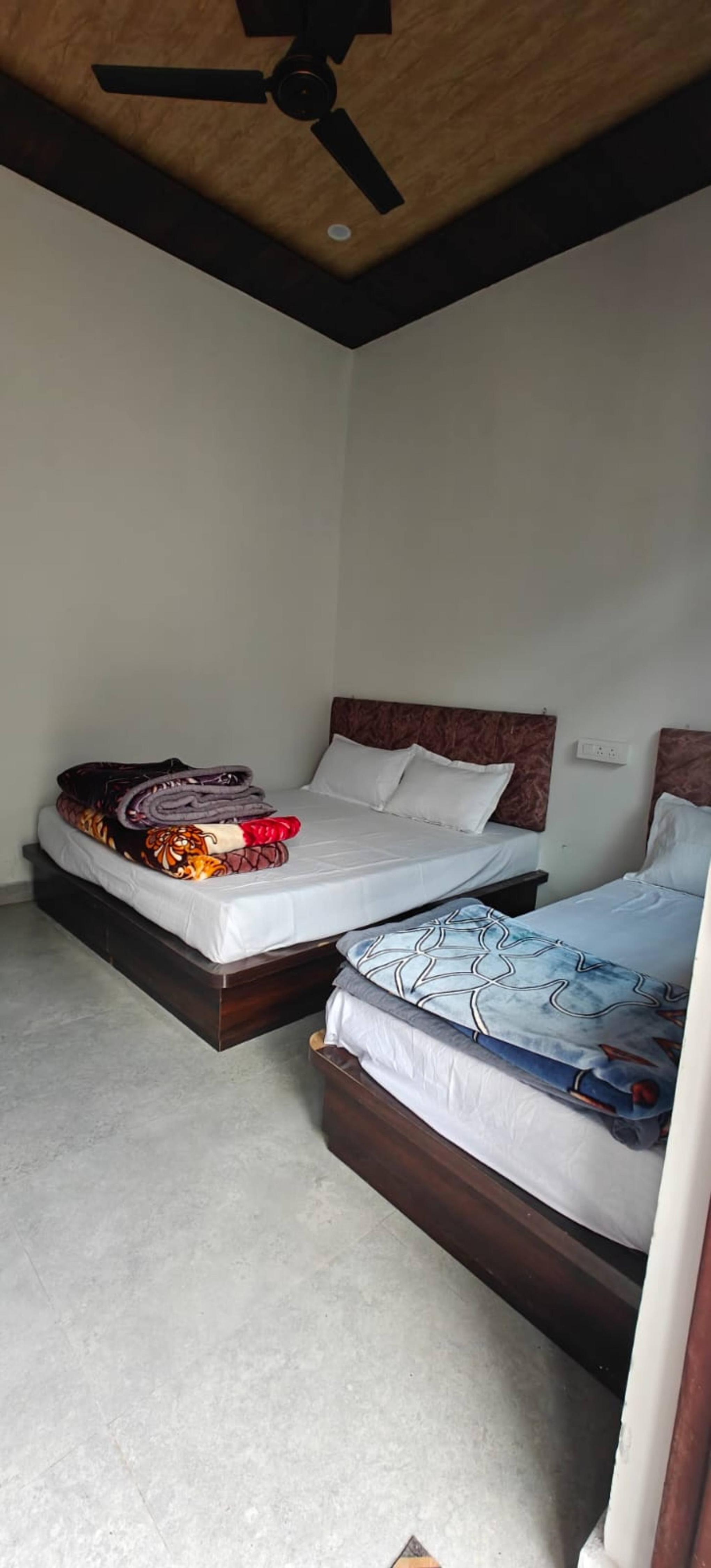 Comfortable stay surrounding by nature Room Type - king room