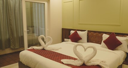 AYODHYA INN Room Type - 1 Bedroom Suite with Balcony AYODHYA INN Room Type - 1 Bedroom Suite with Balcony