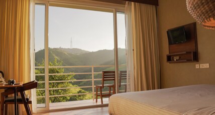 Monkey Tribe Vagamon Room Type - Deluxe Room with Balcony and Ensuite Bathroom