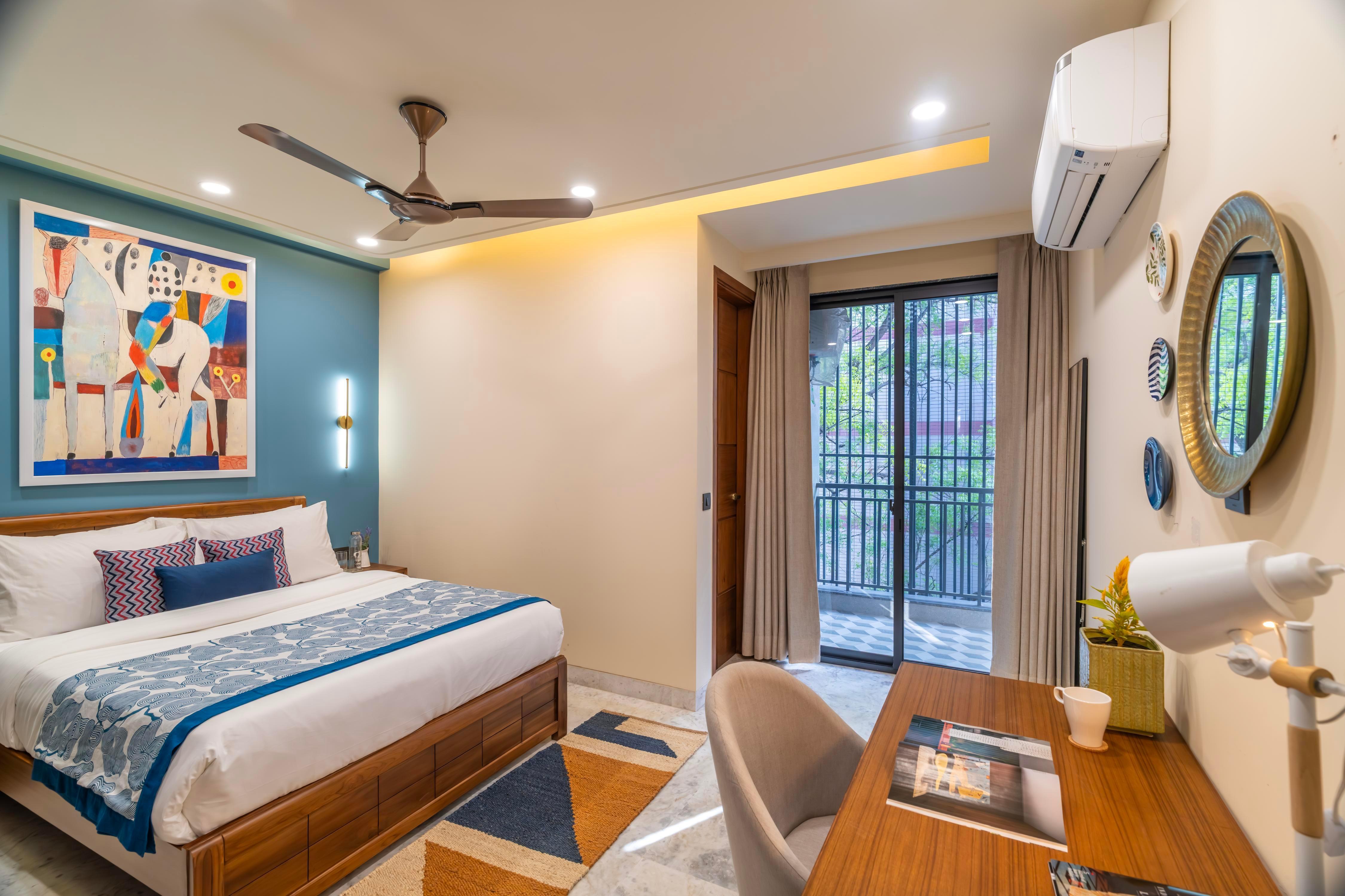 The GK Nook by The Blue Kite-3BHK Apartment close to Hauz Khas, Saket, and M-Block Market in GK-1(A) - Tap to explore photos