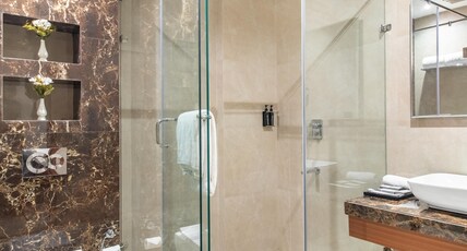 Northern Residency Room Type - Premium Room With Balcony