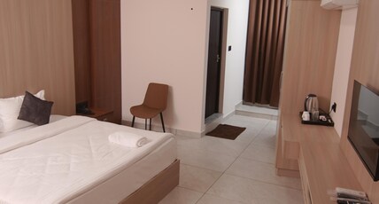 EMPIRE SUITES Room Type - Executive Room