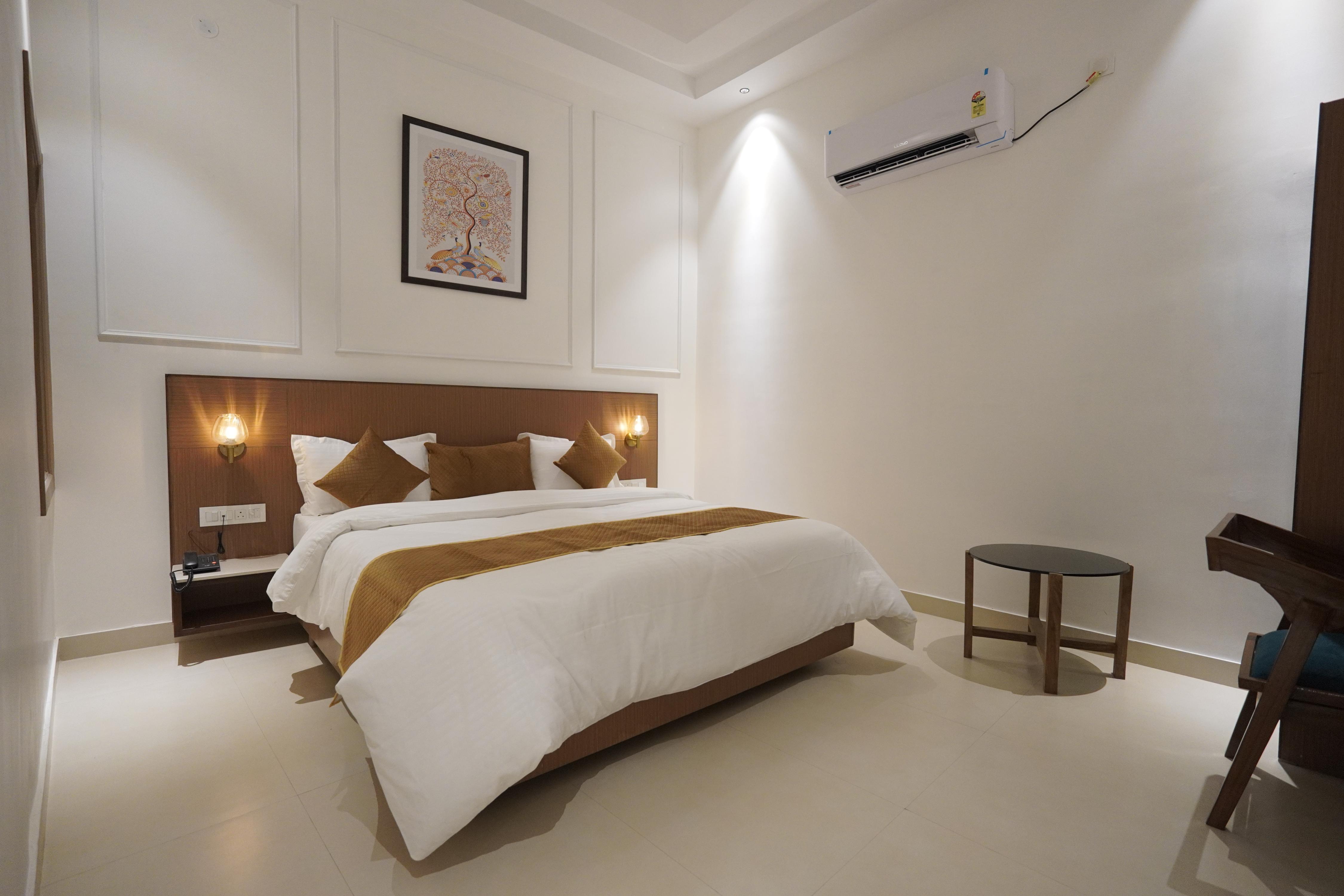 Nivaasa Hotel Room Type - Premium Room