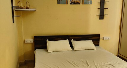 Uma's Homestay Room Type - Deluxe King Room