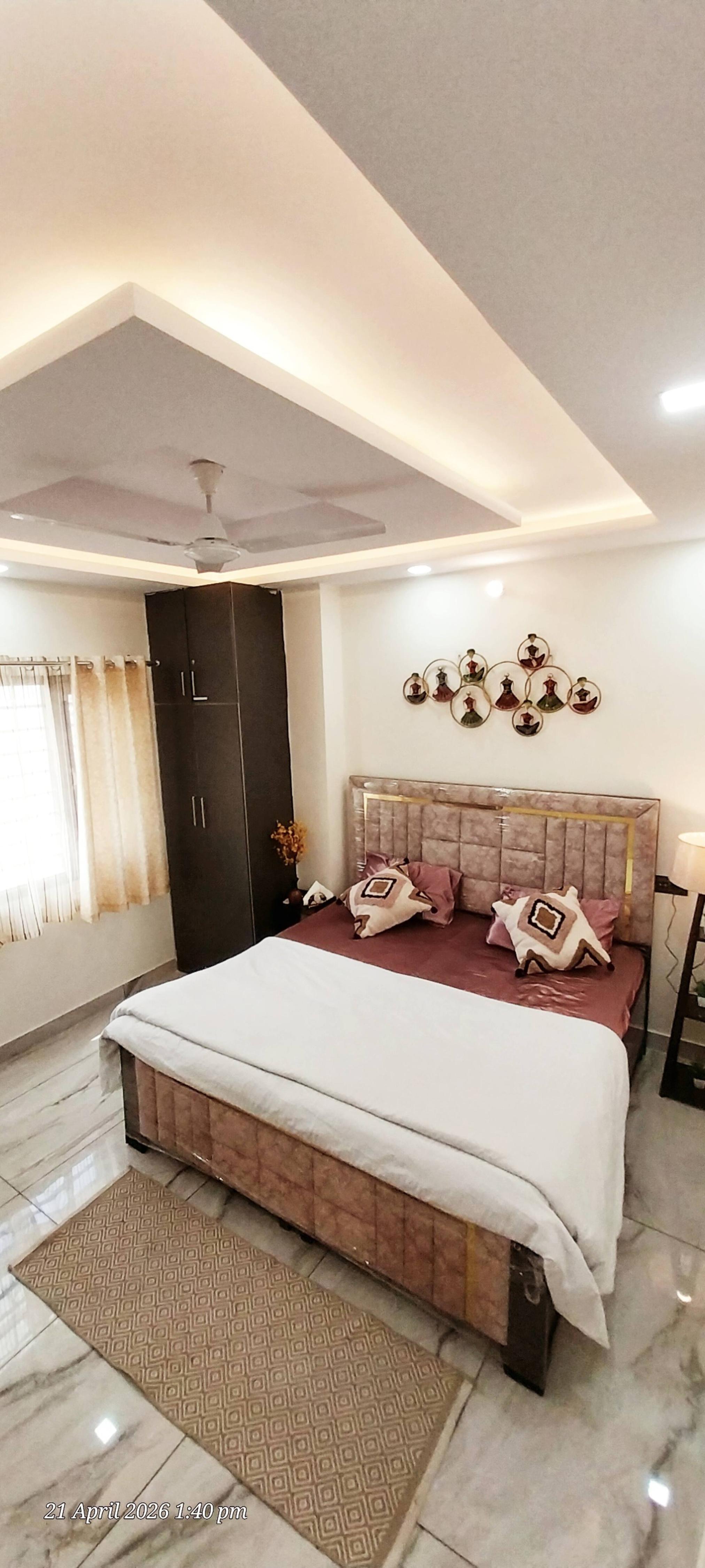 shri ji royal stay peaceful and luxurious space - Tap to explore photos