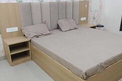 HOTEL O SRN Hotel & Guest House