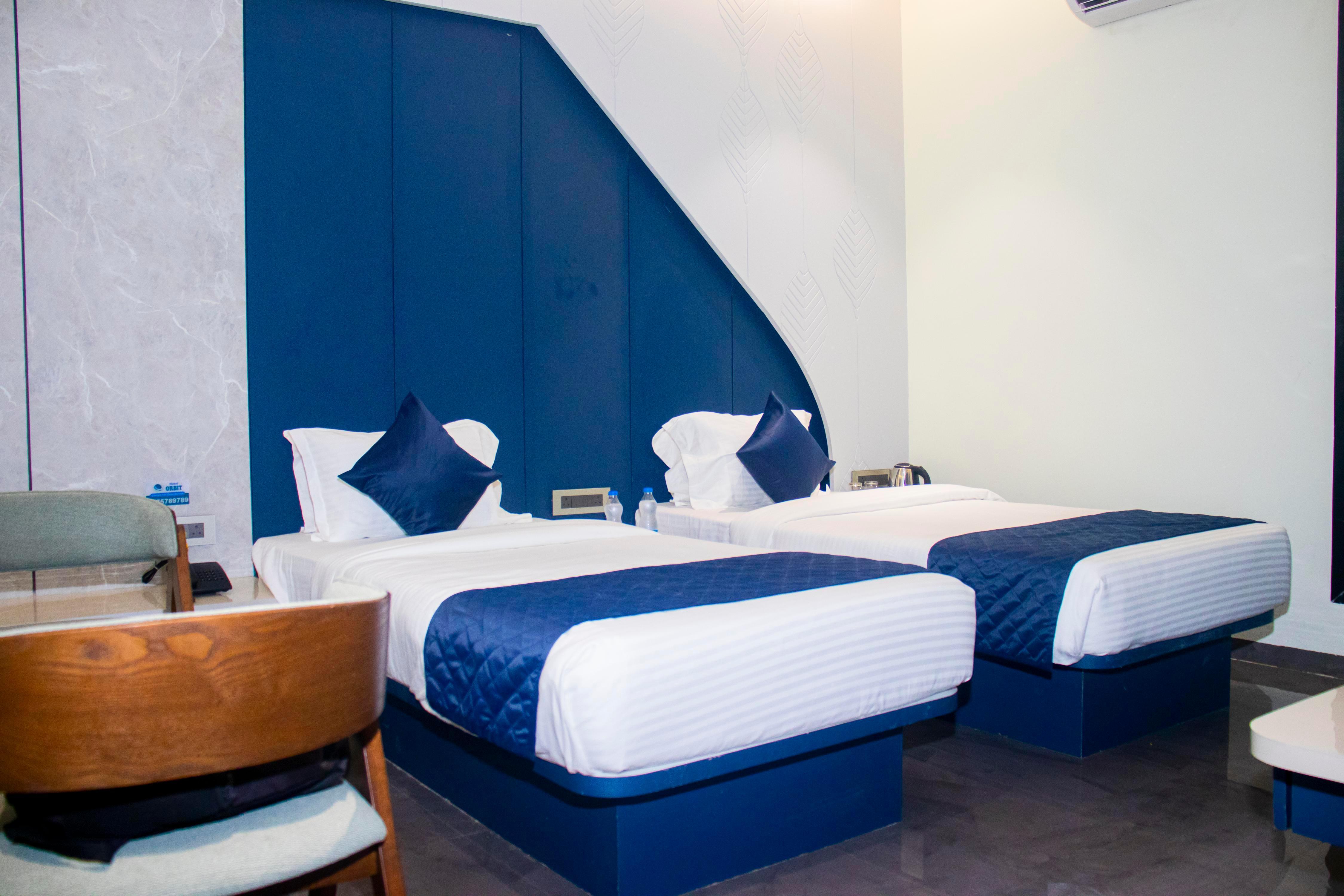 Hotel Orbit