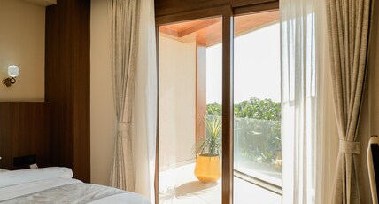 Hotel Pumerai Room Type - Club Room with Balcony