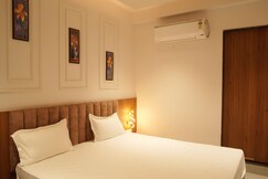 Hotel Madhuram