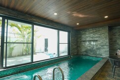 Akash Room 1 BR SF Terrace Stay By Sundowner