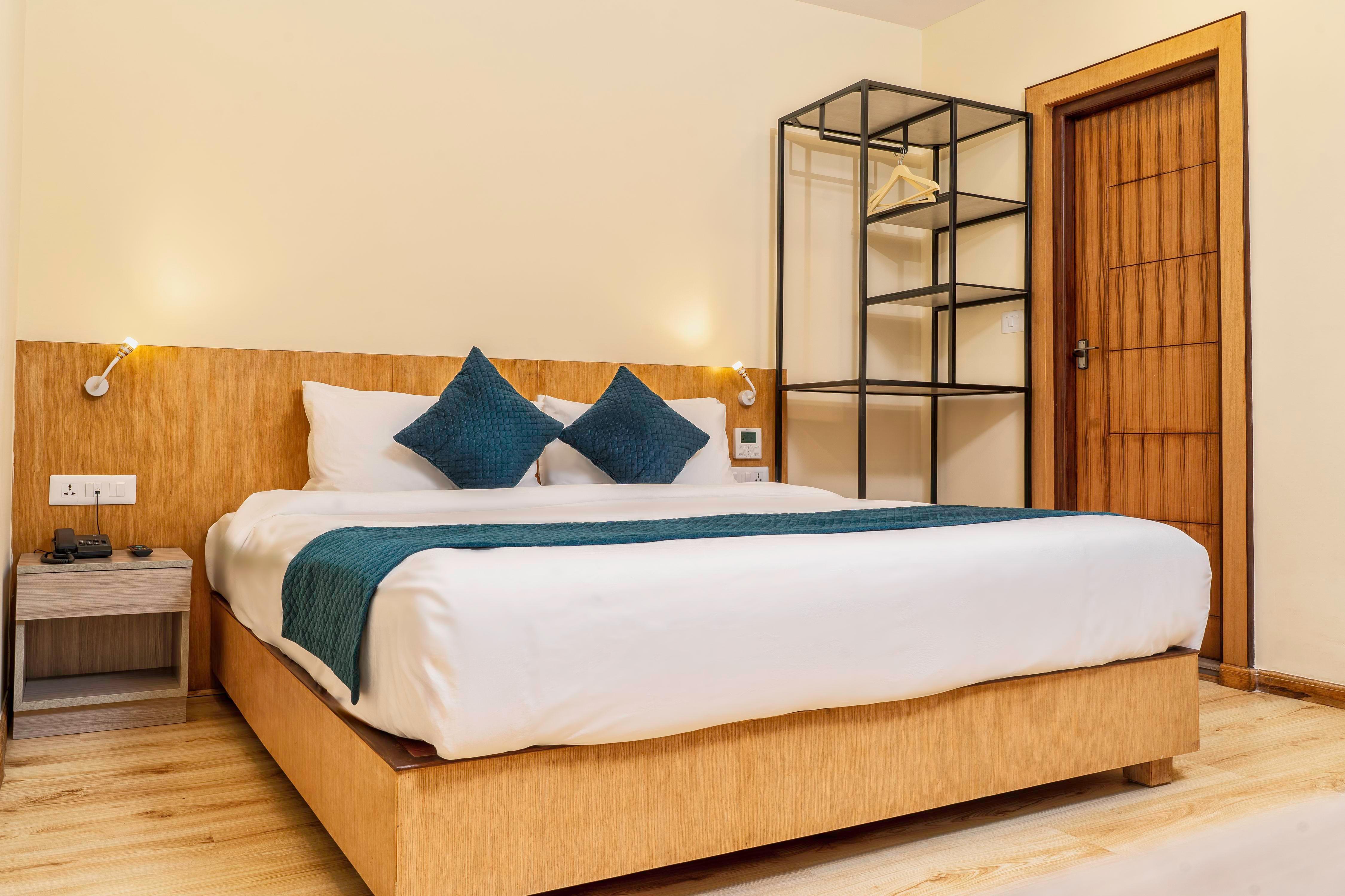 Marlo Hotels - Tap to explore photos