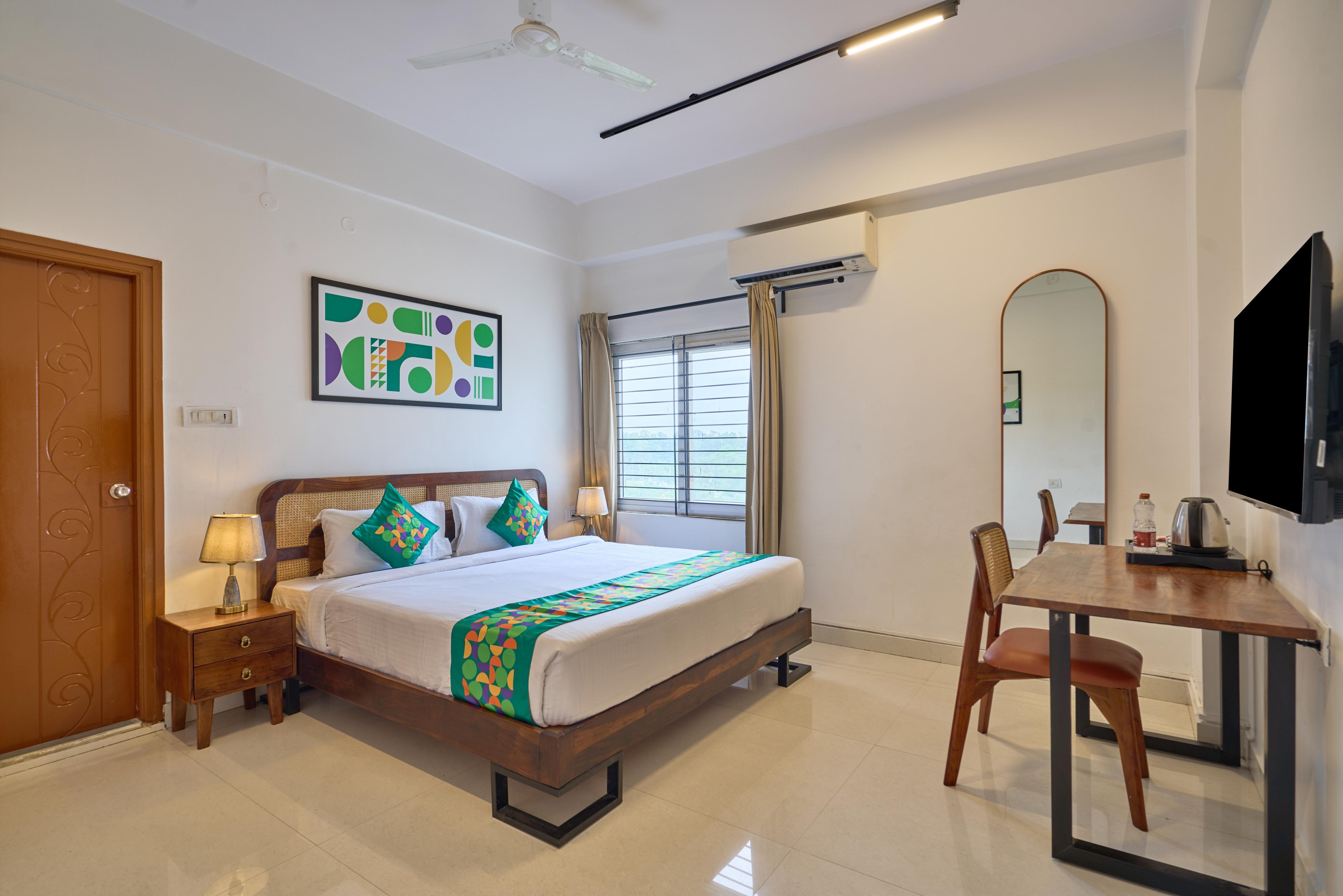 Treebo Cultura Room Type - Deluxe Room
