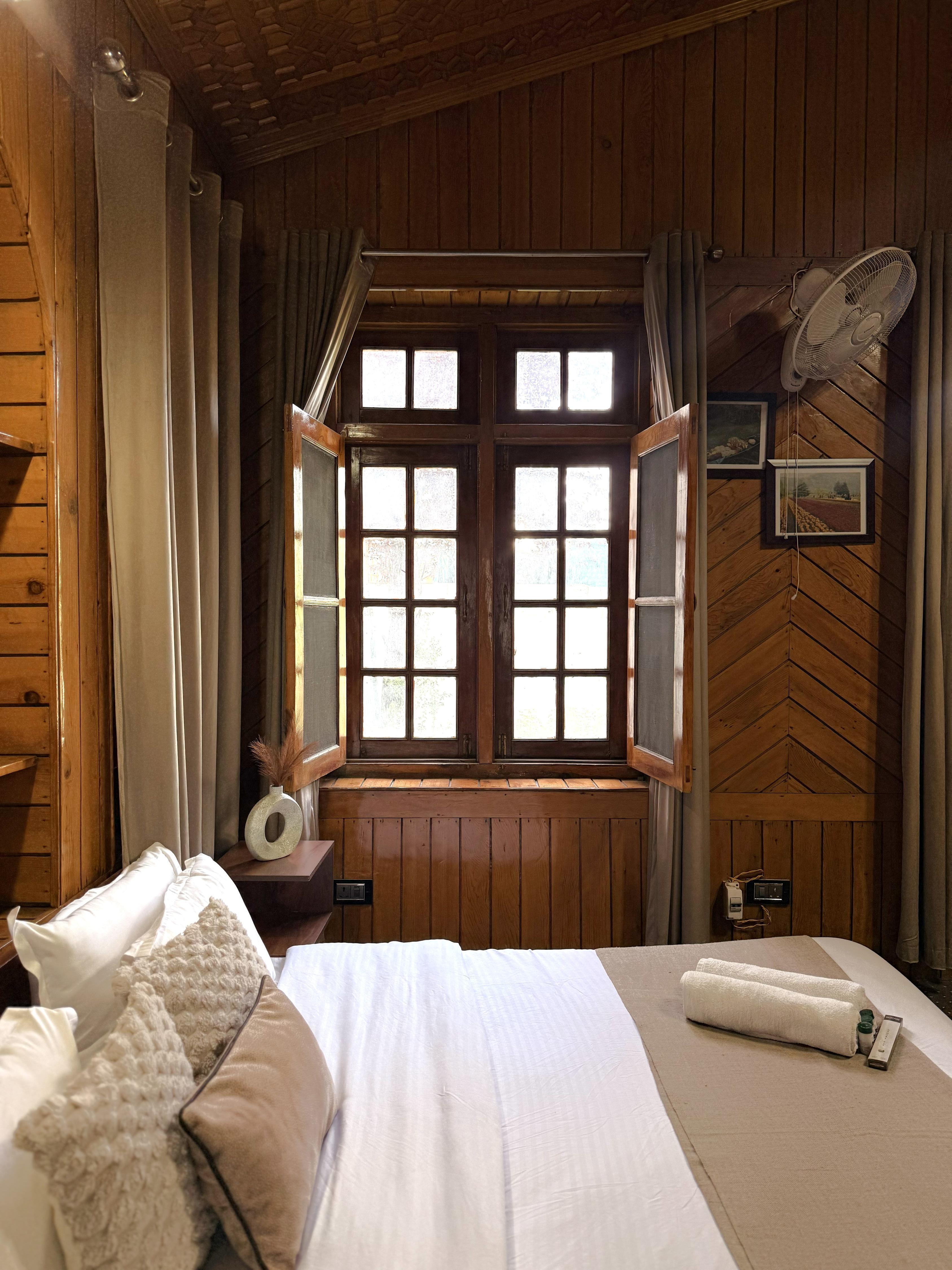 The Vintage Cottage | 4BHK Cottage - Tap to explore photos