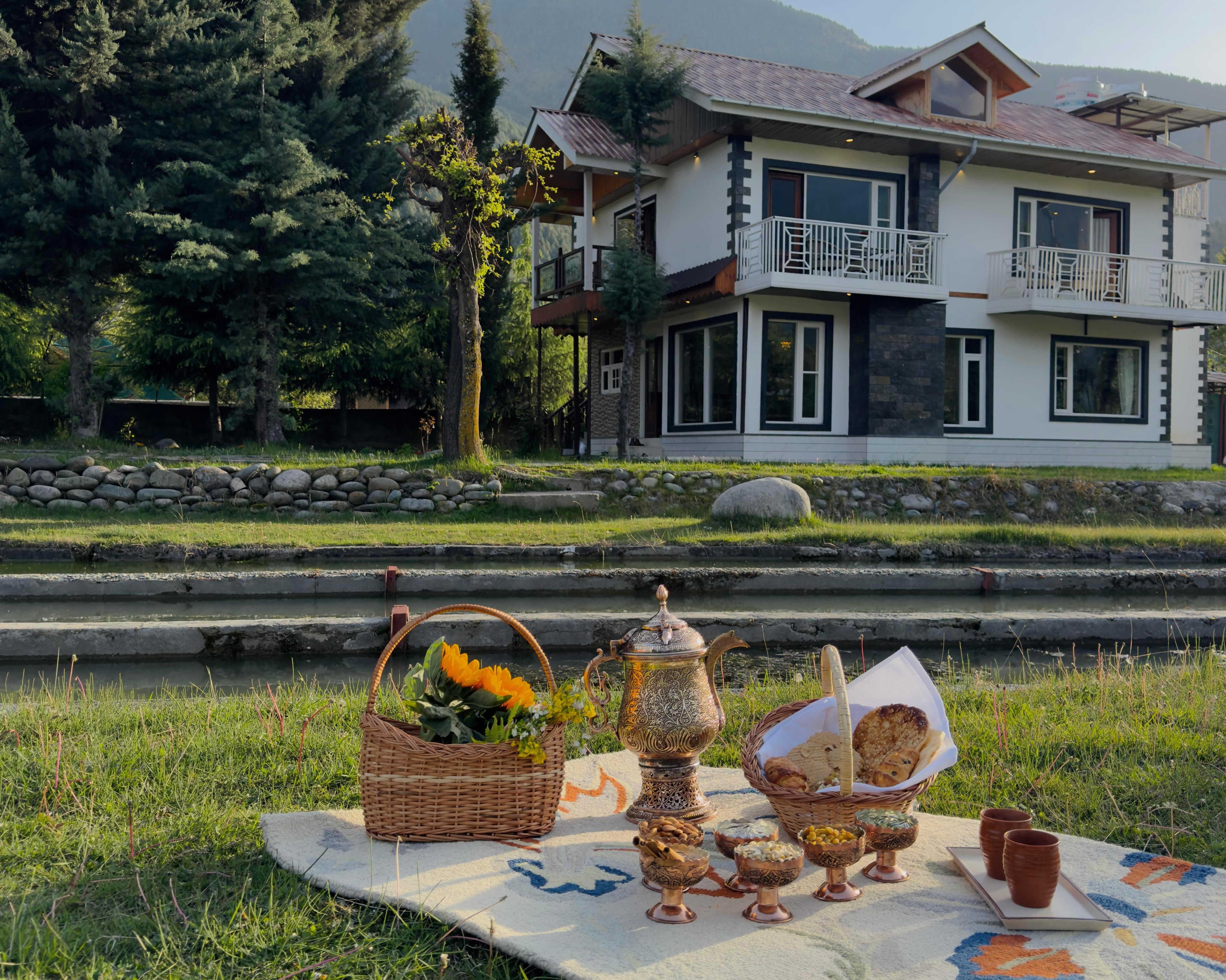 Khwab Villa 5 BHK Premium Holiday Home