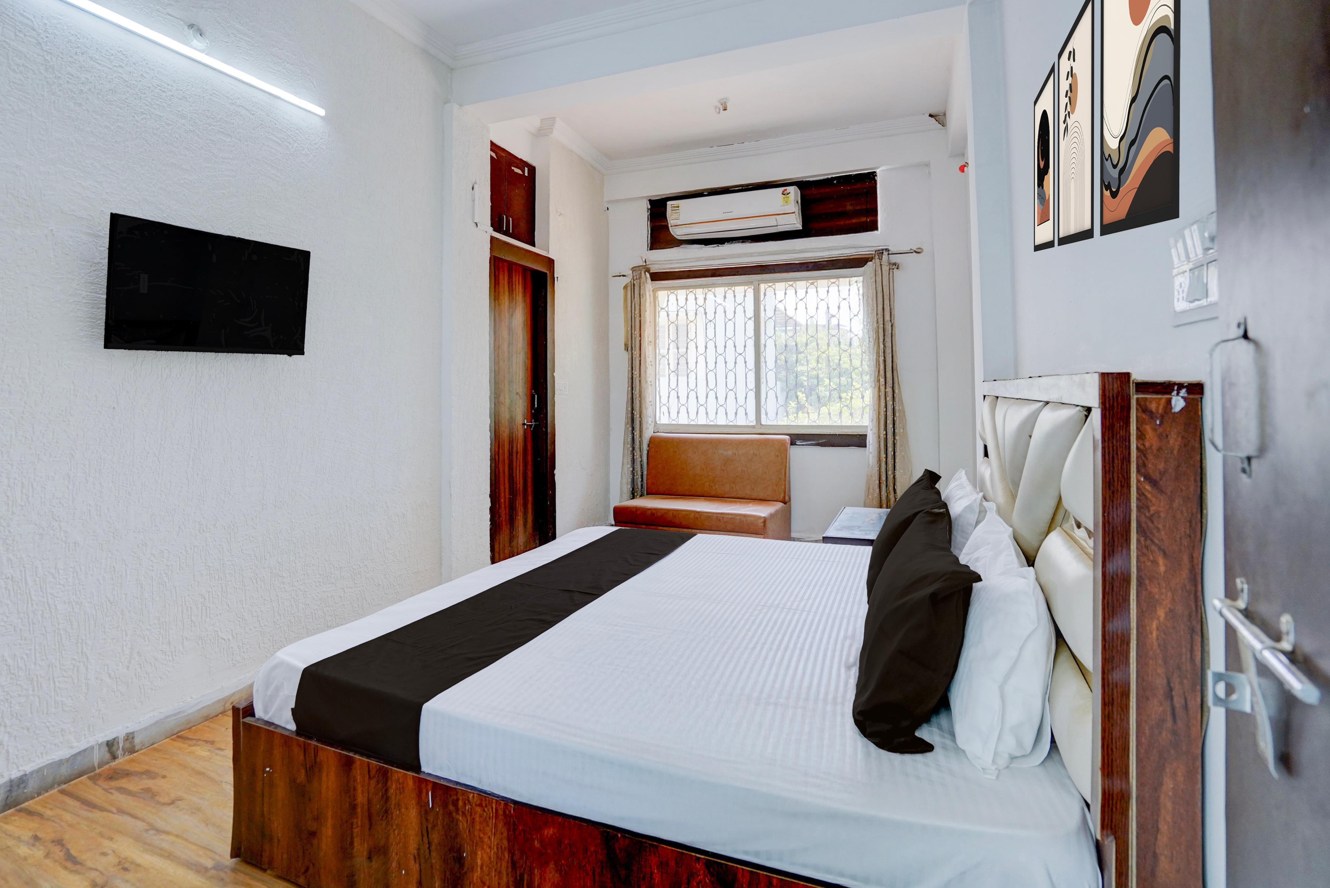 Hotel O The Prishu villa - Tap to explore photos