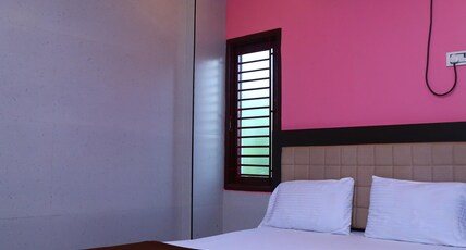 Raj Hussain Landmark Hotel Room Type - Standard Room