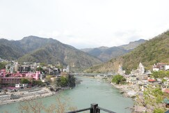 Photos of Full Stop Hostel