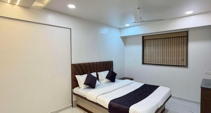 Hotel Lotus Room Type - Deluxe Room