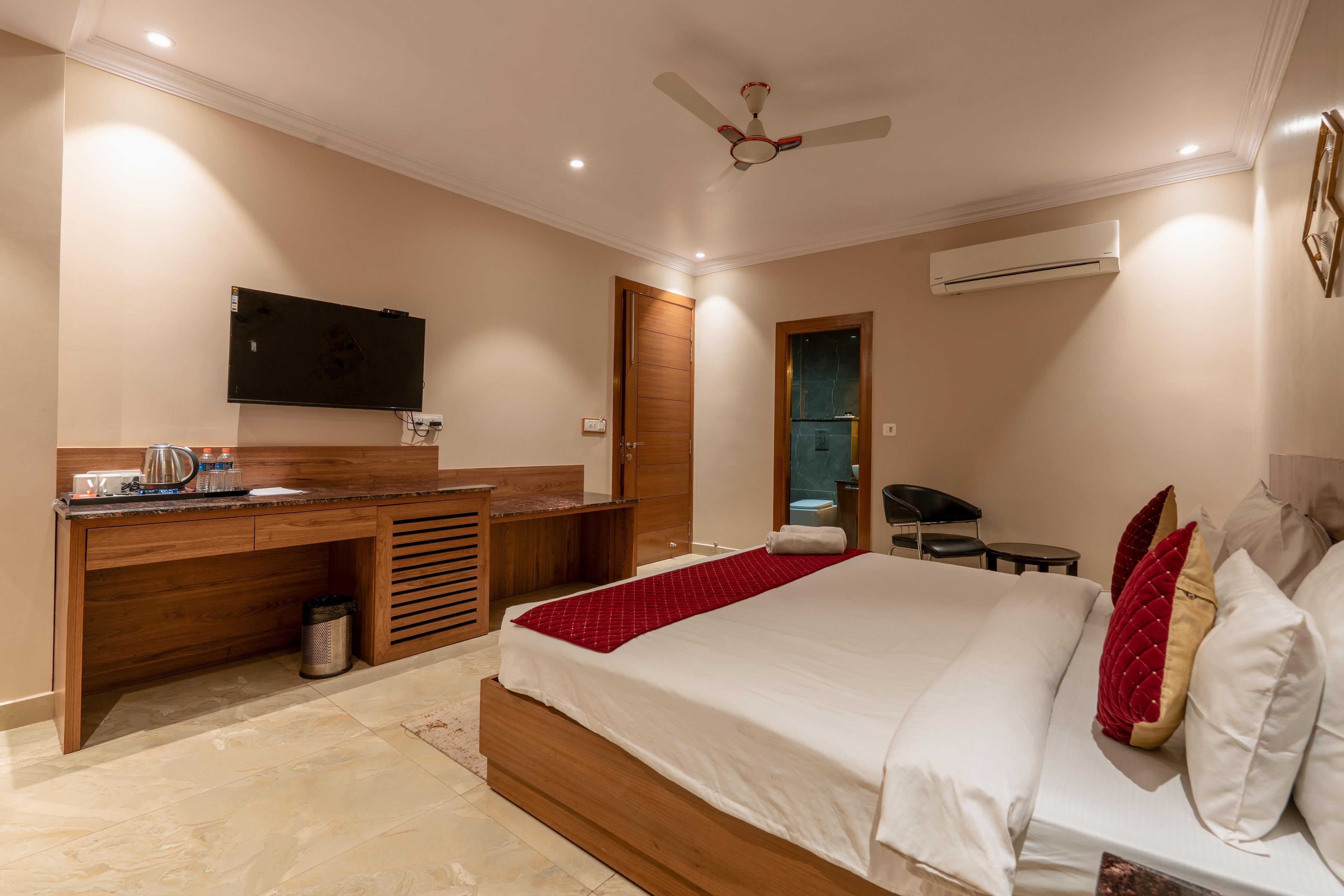 Shree Vatika Room Type - Superior Room