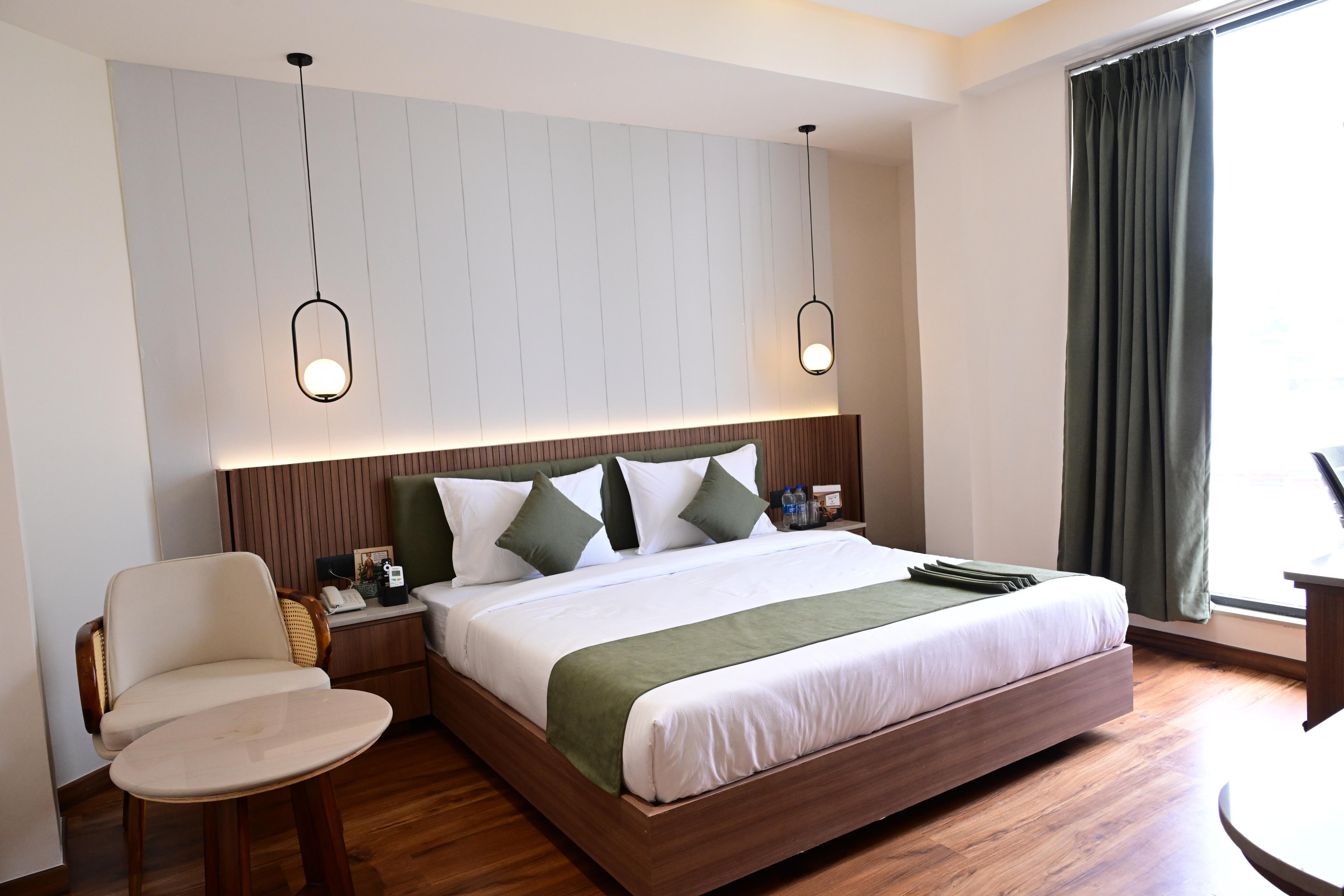Trevon Hotel Gujrat Centrale - Tap to explore photos