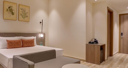 Keys Select By Lemon Tree Hotels, Chirang Room Type - Standard Double Room Keys Select By Lemon Tree Hotels, Chirang Room Type - Standard Double Room