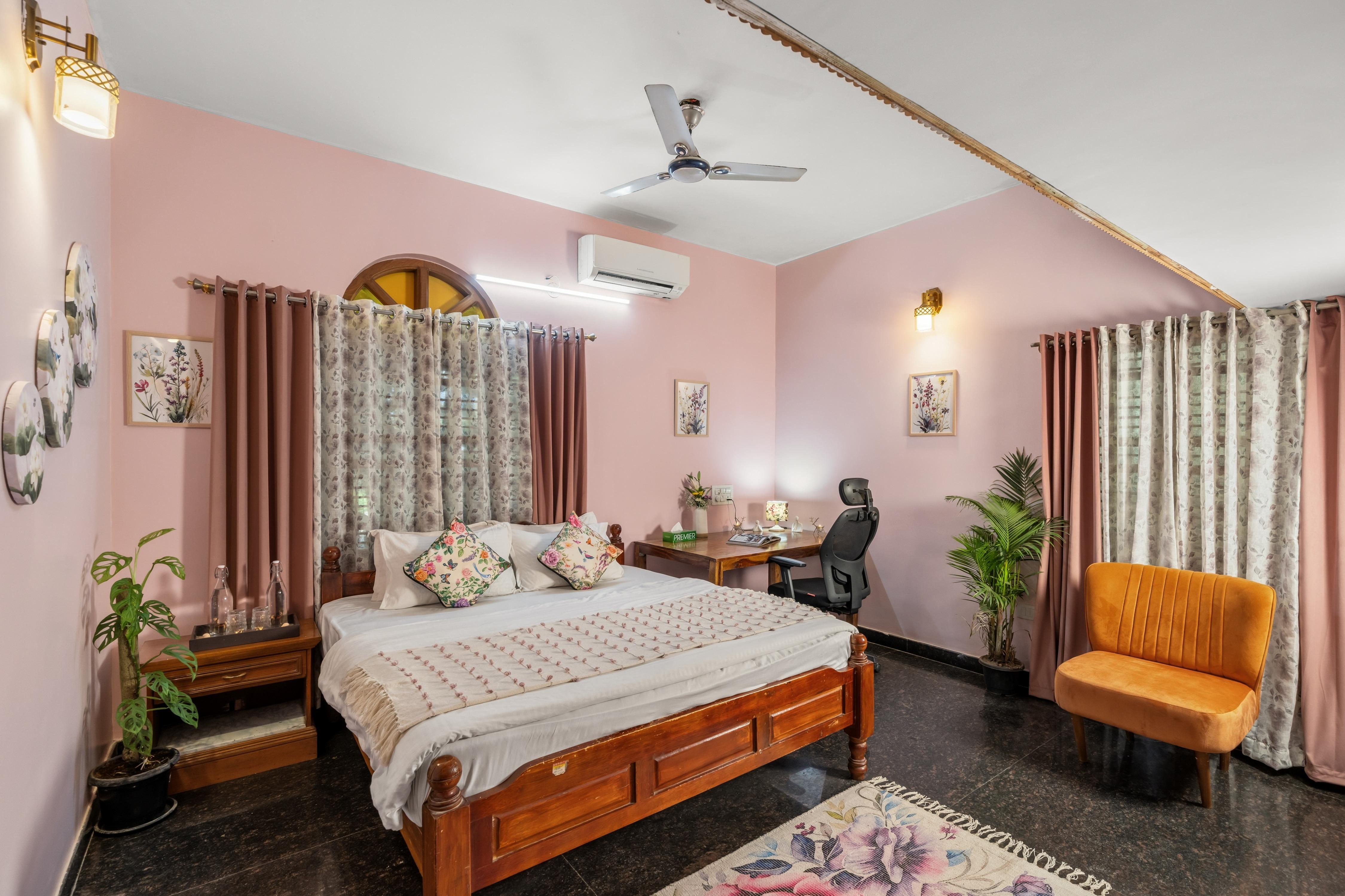 Magnum Opus Spacez 5BHK Villa w Private Theatre - Tap to explore photos