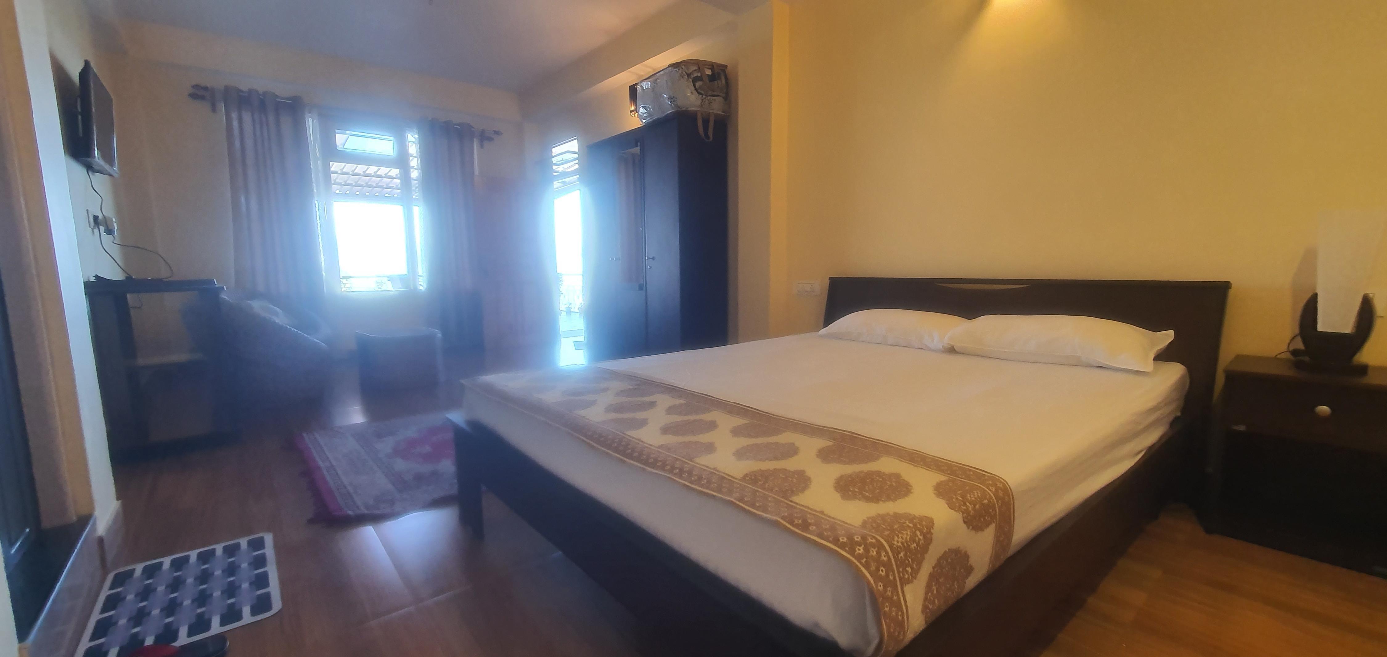 Cozy and Eco Friendly Homestay - Tap to explore photos