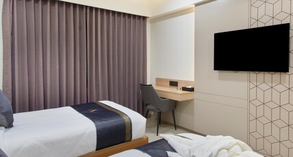 Hotel V Kondapur Room Type - Executive Twin Room