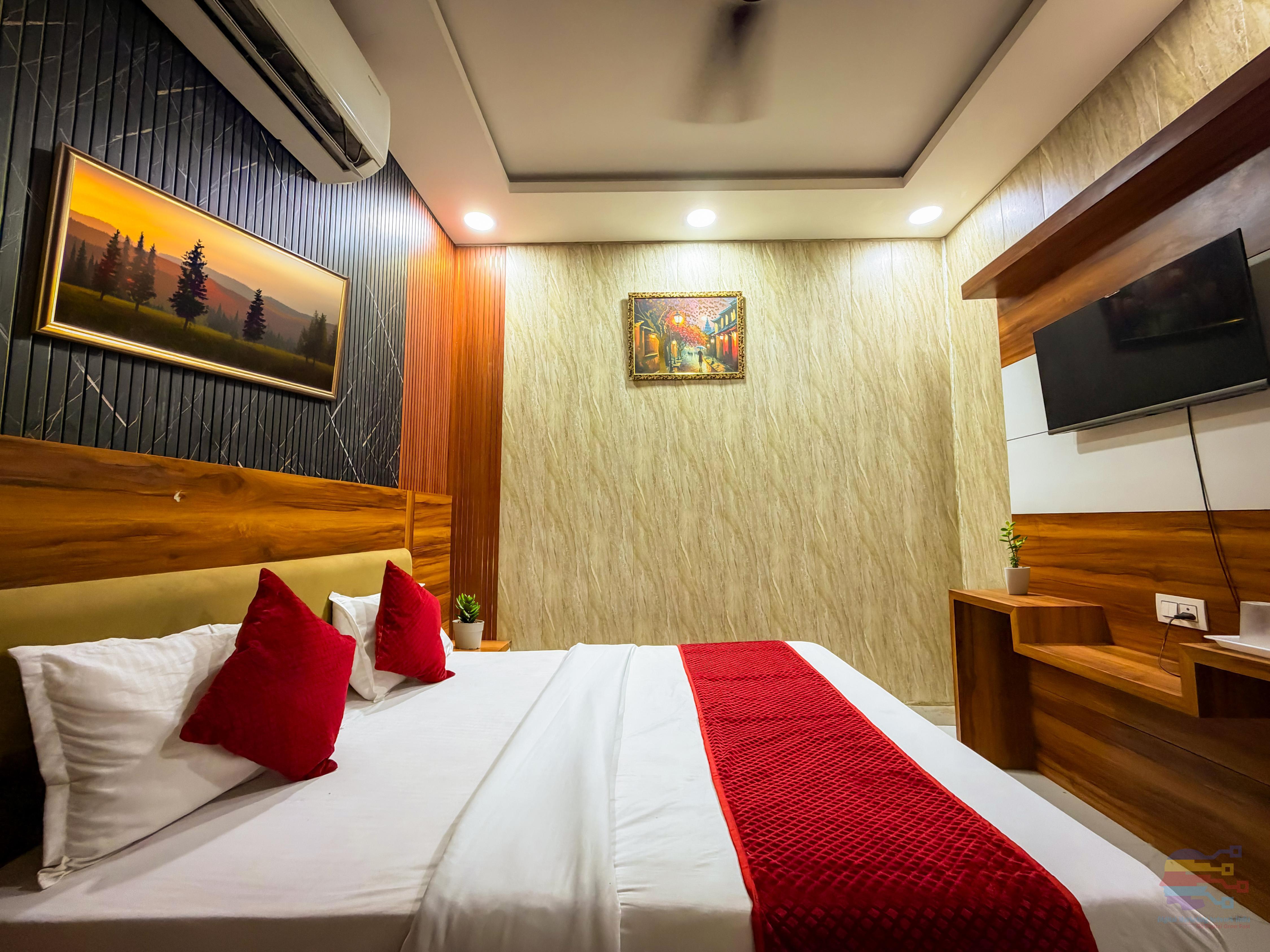Banke Bihari Dham Room Type - Deluxe Room